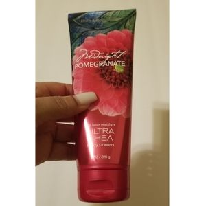 8 oz Bath & Body Works Midnight Pomegranate body